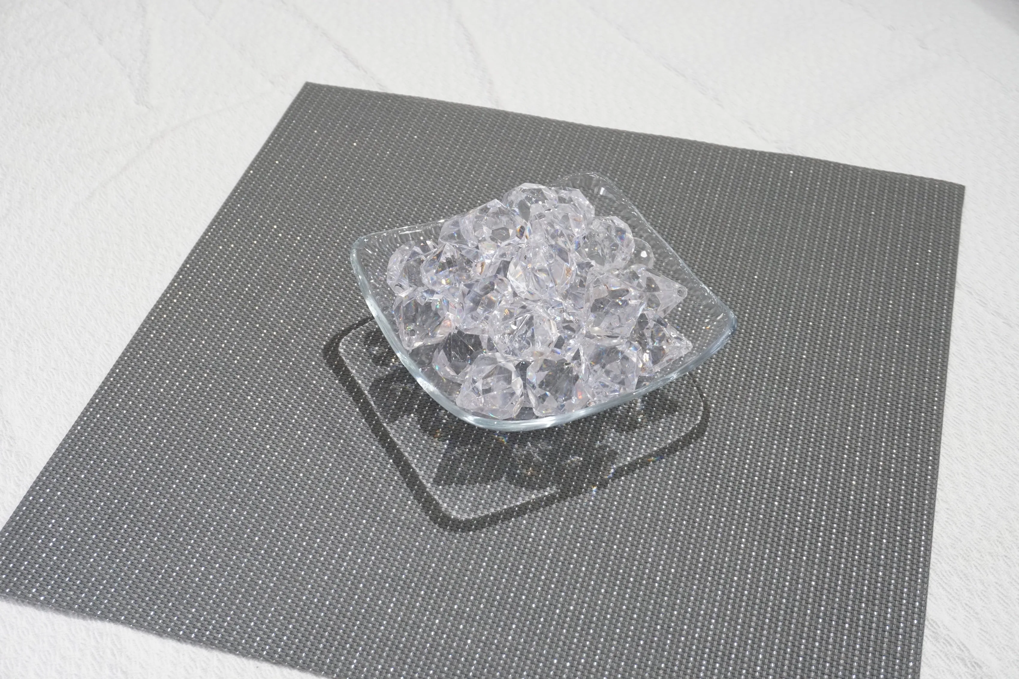Dainty Home Natural Shimmer Woven Lurex Textilene Crossweave With Embedded Lurex Reversible 15" x 15" Square Placemats
