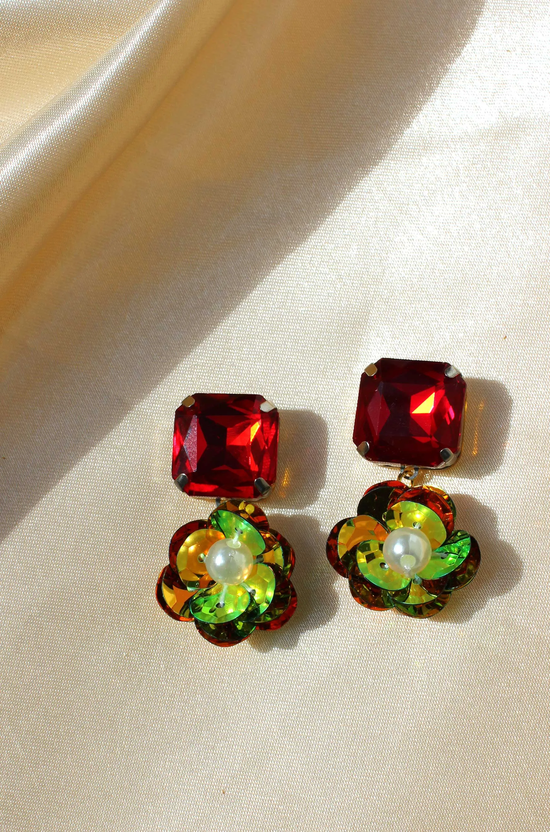 Iriruby Earrings