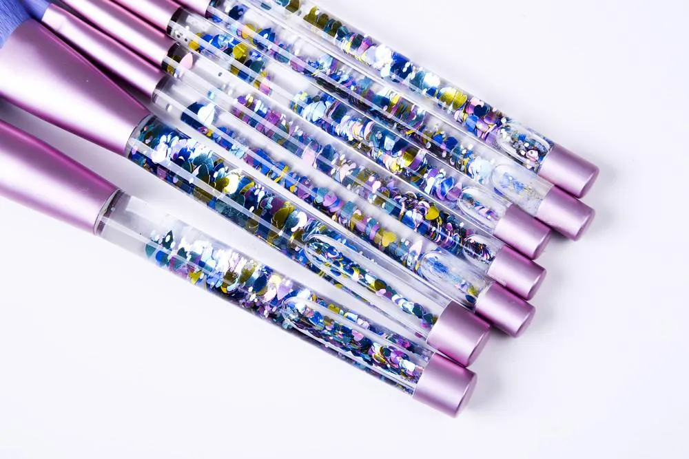 Liquid glitter makeup brush