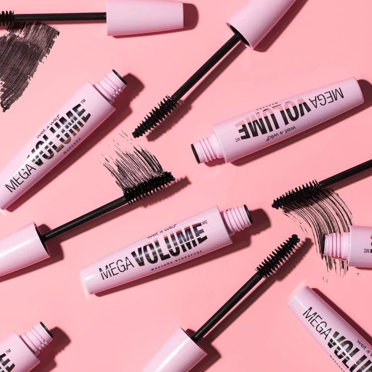 Mascara Mega Volume - Vitamin E Enriched Volumizing, Smudge-Resistant Formula, Cruelty-Free, Gluten-Free, Sulfate-Free & Vegan - Black