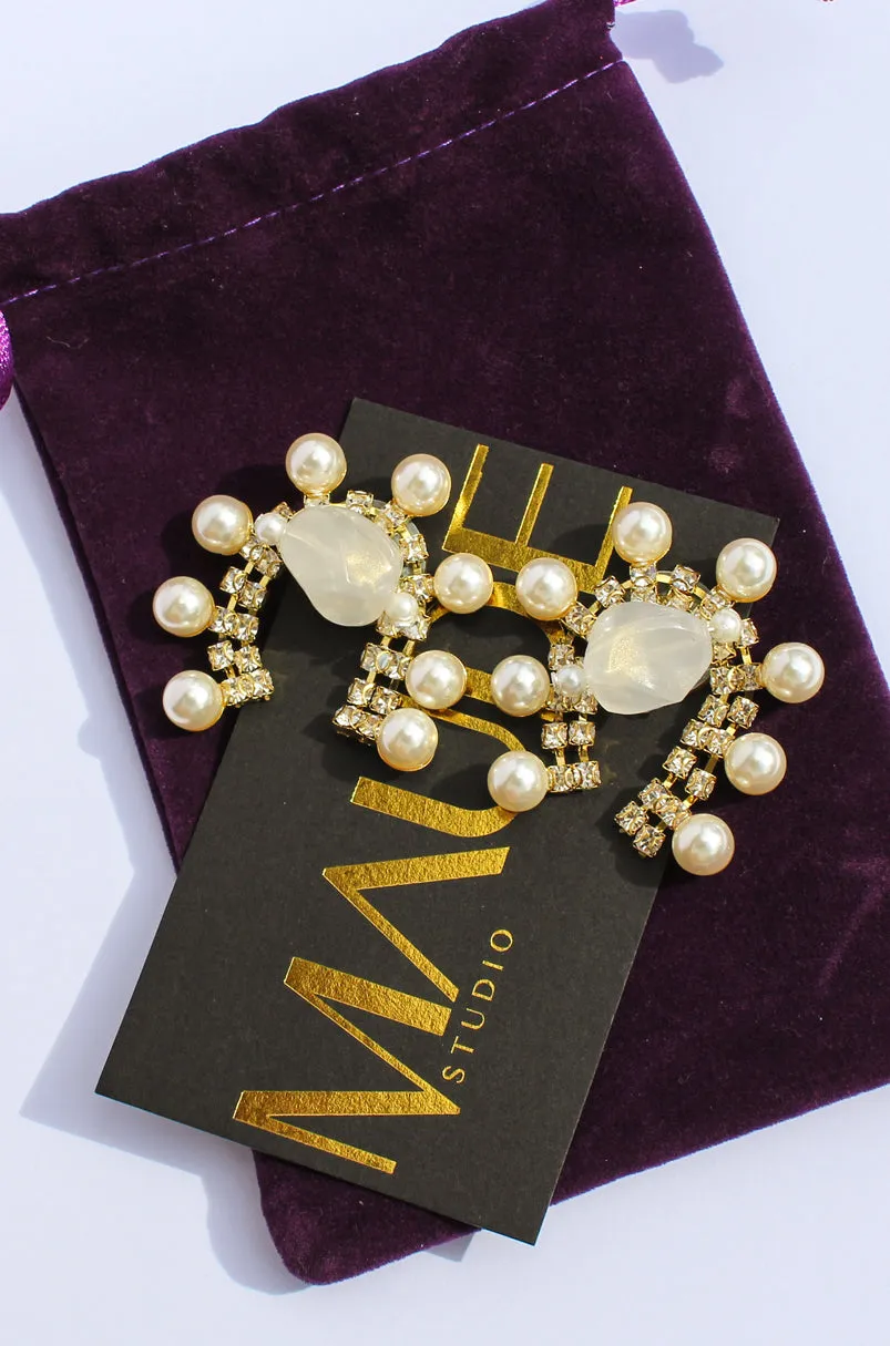 Pearl World Earrings