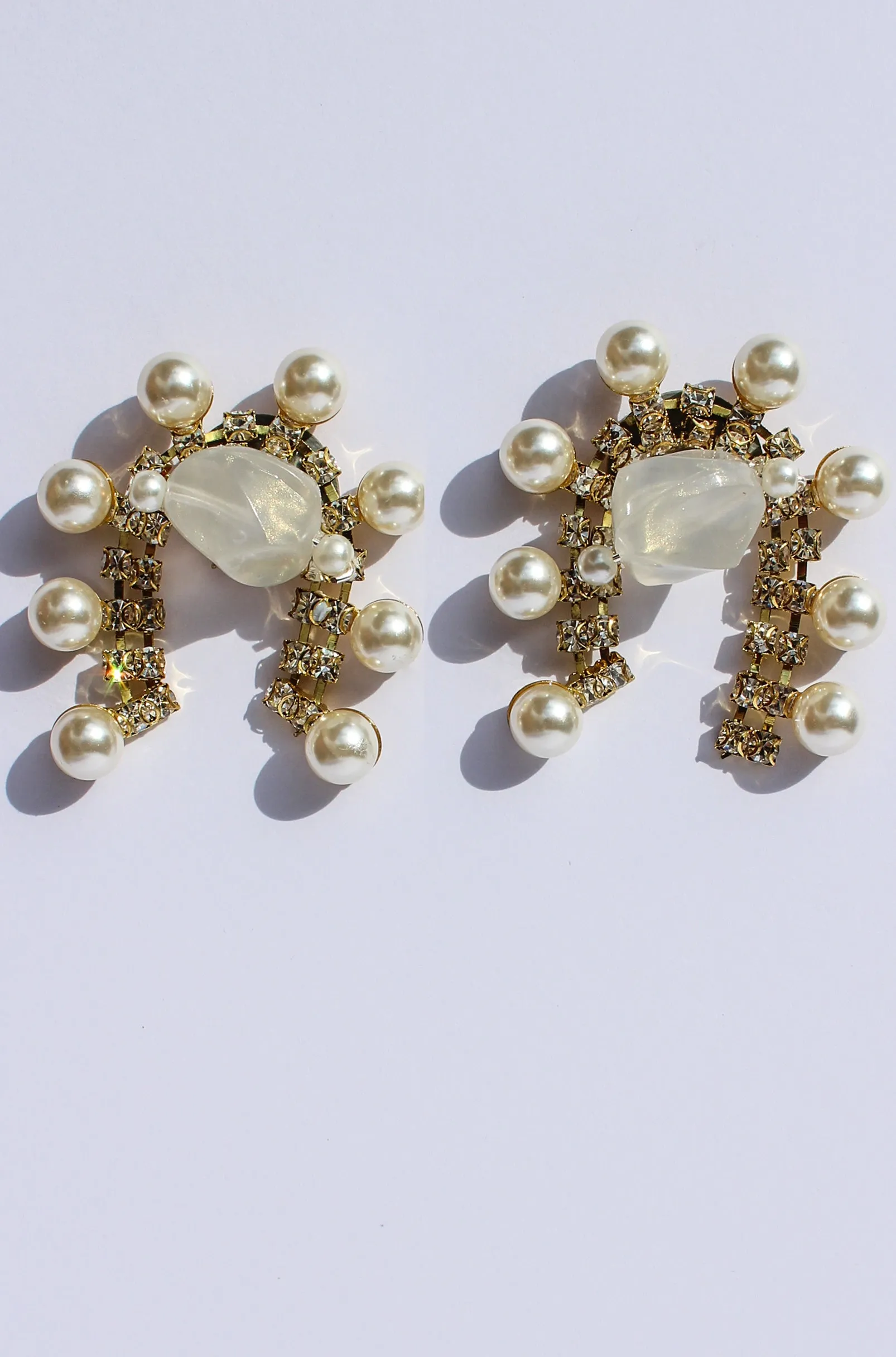Pearl World Earrings
