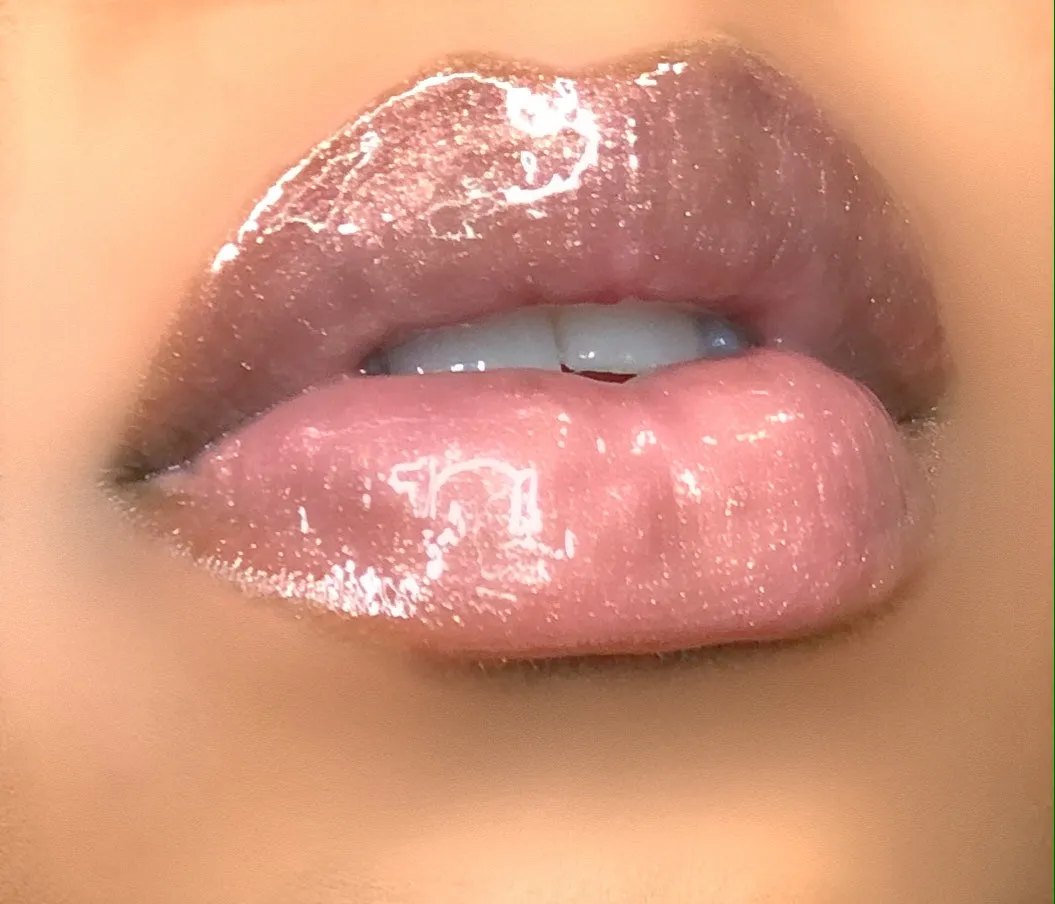 ROSE’ ULTRA HYDRATING LIP GLOSS