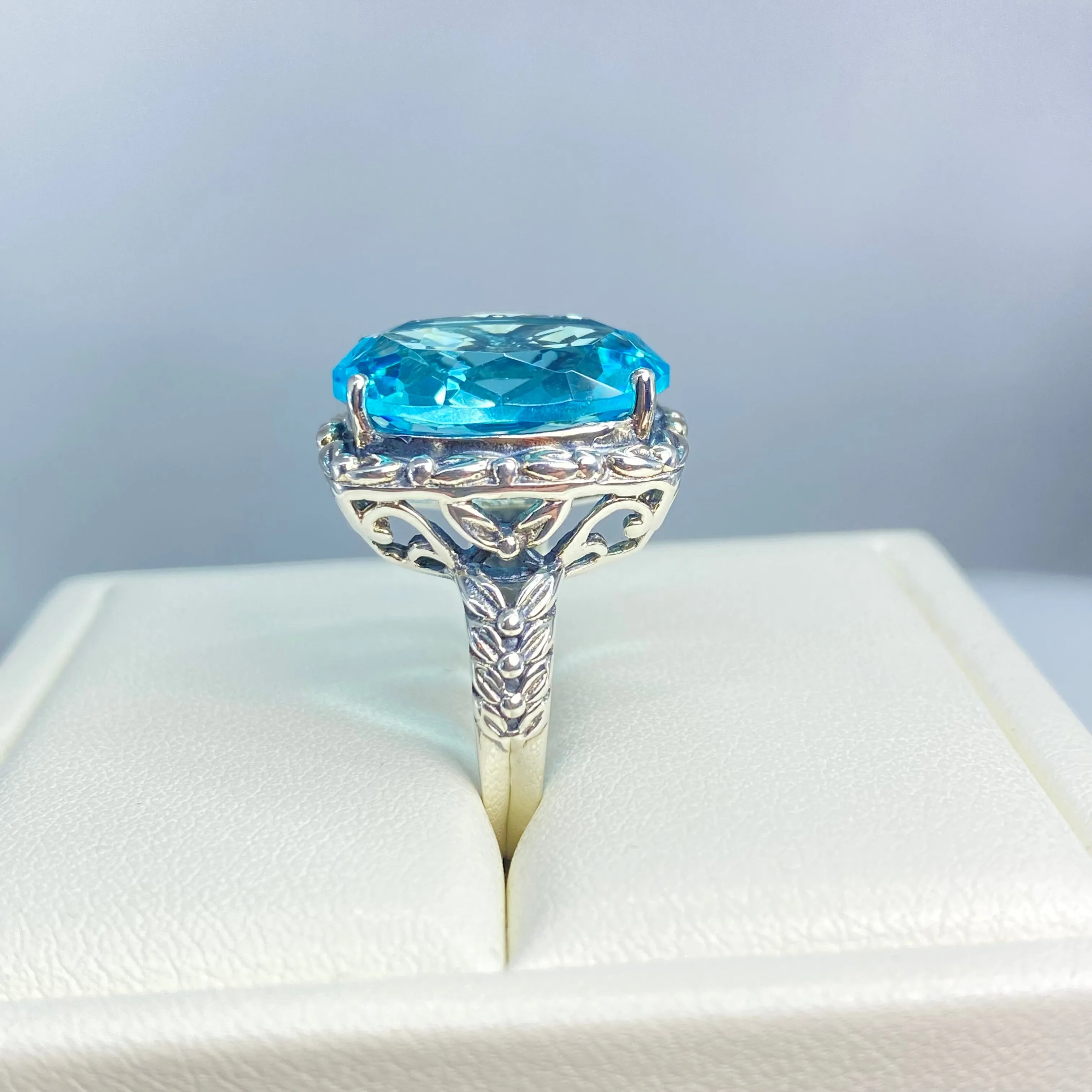 Sky Blue Aquamarine Ring, Leaf Accent Ring, Oval Cut Gem, Vintage Style Jewelry, Design#D120