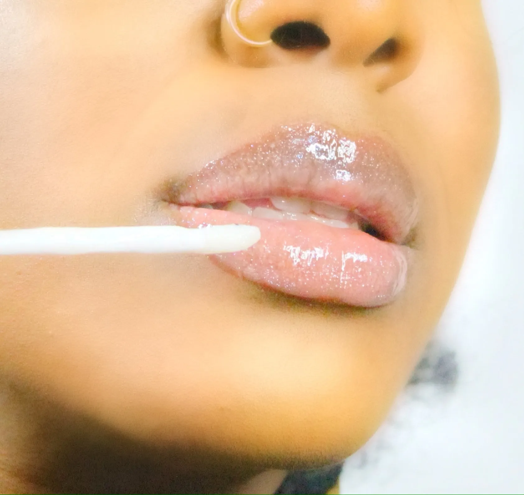 VIBE CHECK ULTRA HYDRATING LIP GLOSS